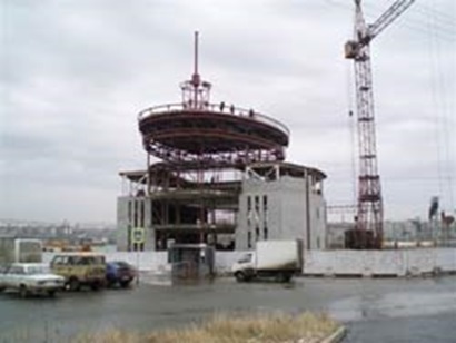 Здание пригородного вокзала г. Челябинска на этапе возведения